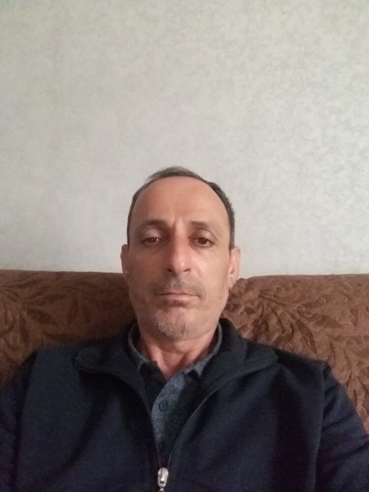  ,   Mamed, 51 ,  
