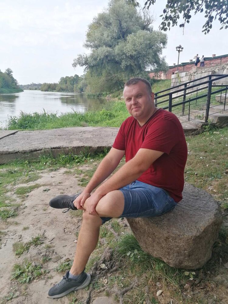  ,   Ivan, 33 ,   ,   , c , 