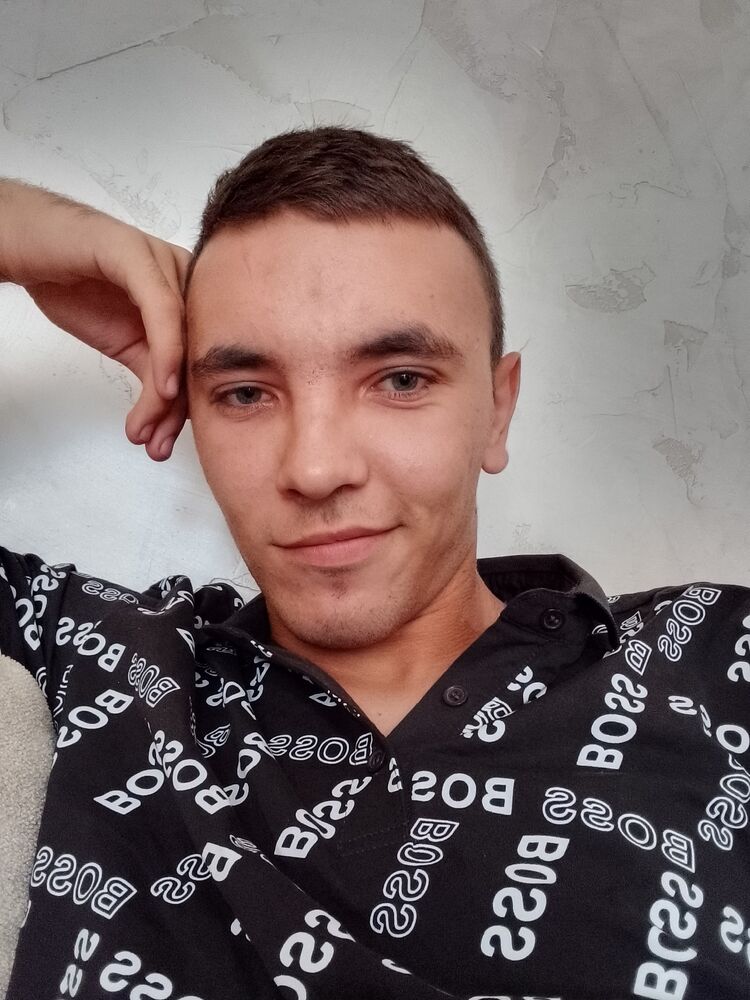  46607106  Andrey, 20 ,    