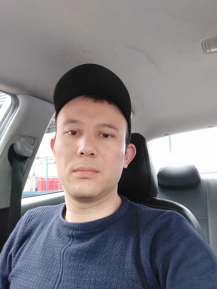  38779476  Bobby, 32 ,    