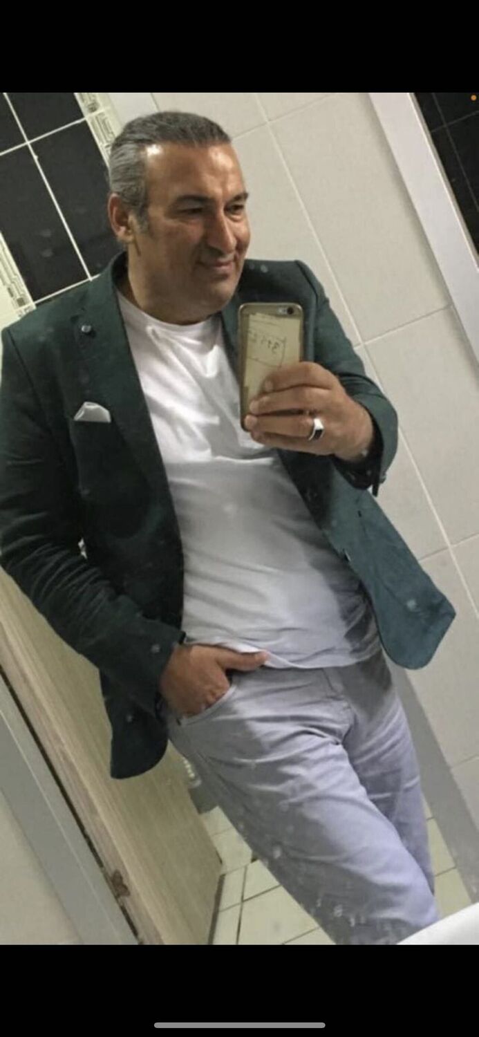  36214576  Hamdi, 52 ,    