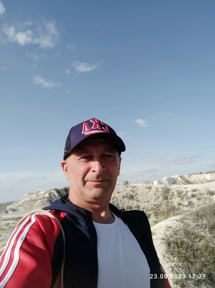  53416806  Oleg, 52 ,    