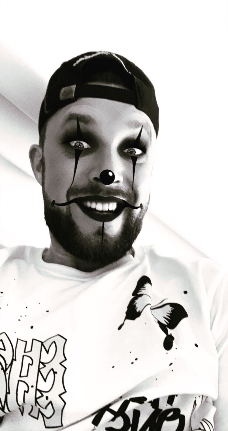  ,   Witalij, 35 ,  