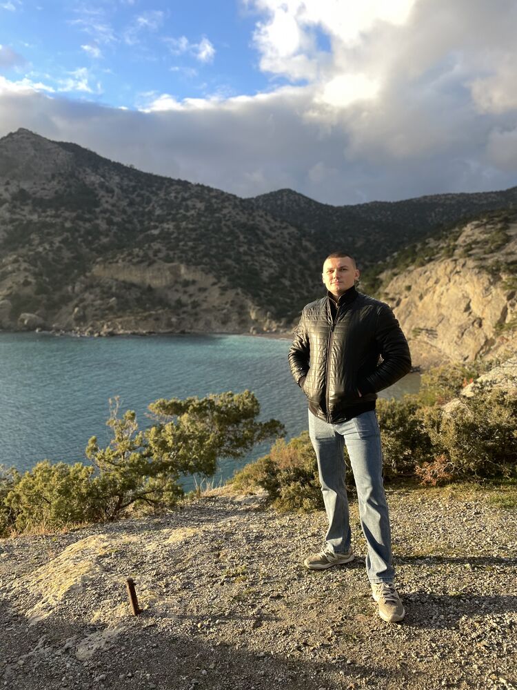  ,   Oleg, 33 ,   ,   , c , 