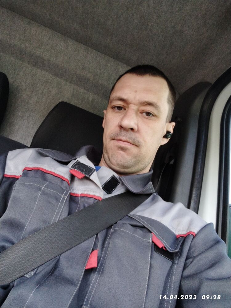  33940506  , 37 ,    