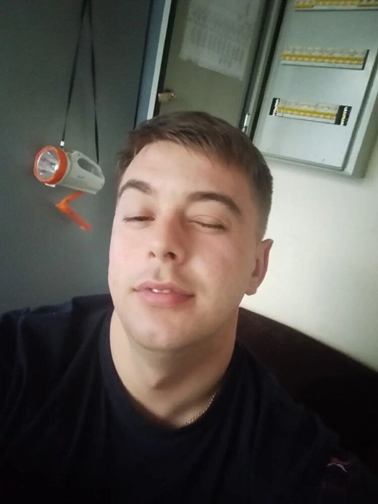  ,   Leo, 34 ,   ,   