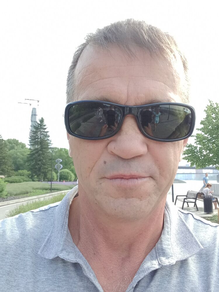  35291266  Sergei, 49 ,    