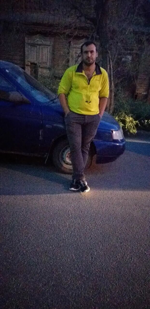  28949986  Alex, 31 ,    