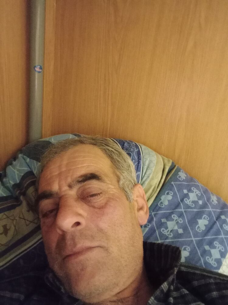   ,   Zakir, 54 ,   ,   