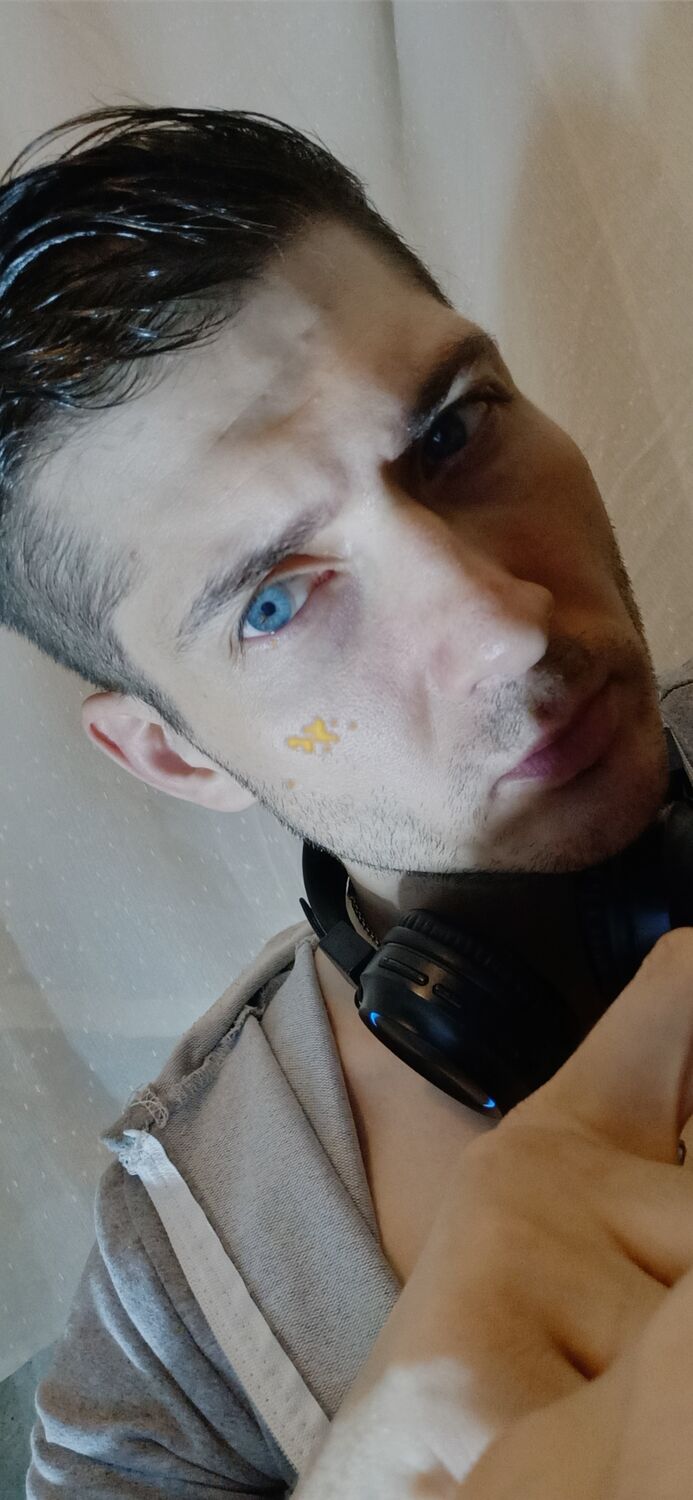  26937746  , 37 ,    