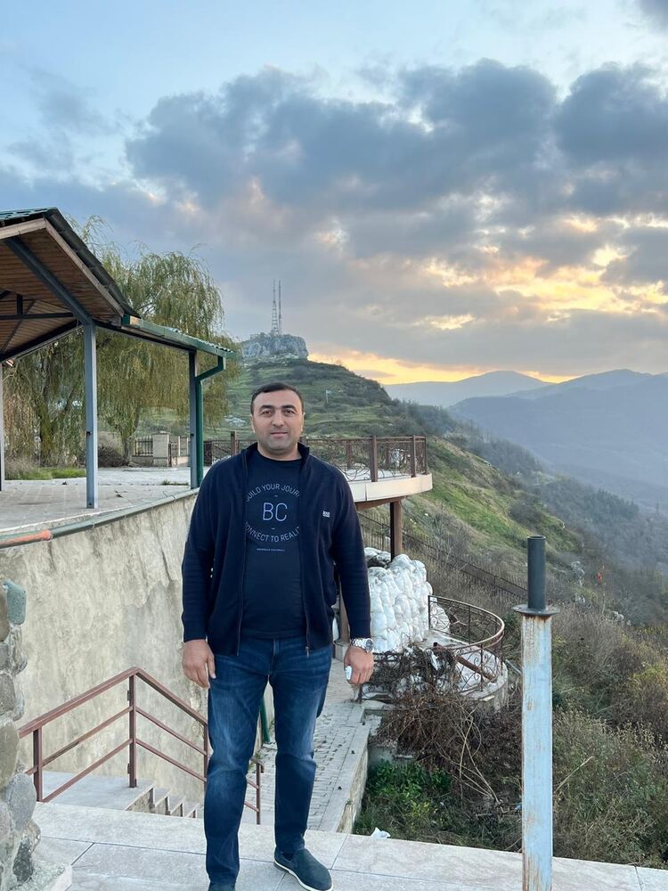  ,   Ali, 38 ,   ,   