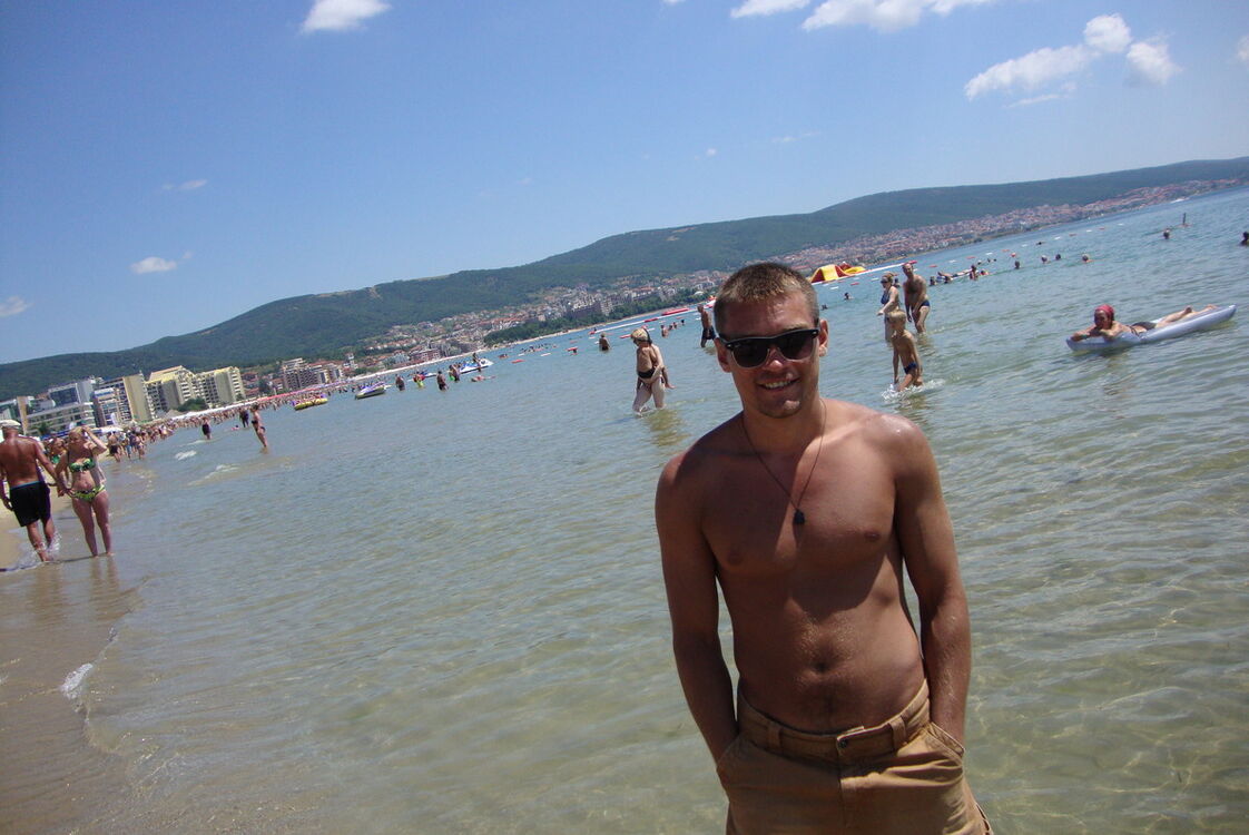  ,   Evghenii, 36 ,   