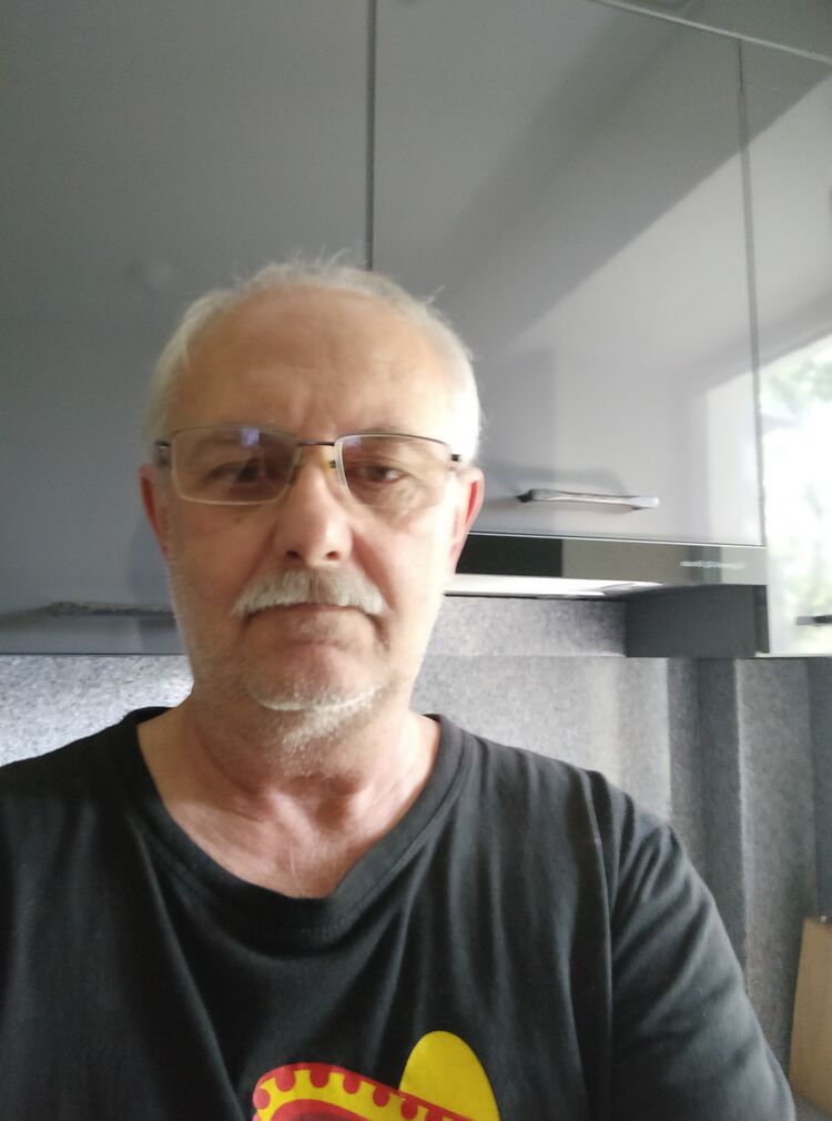  33095936  , 61 ,    