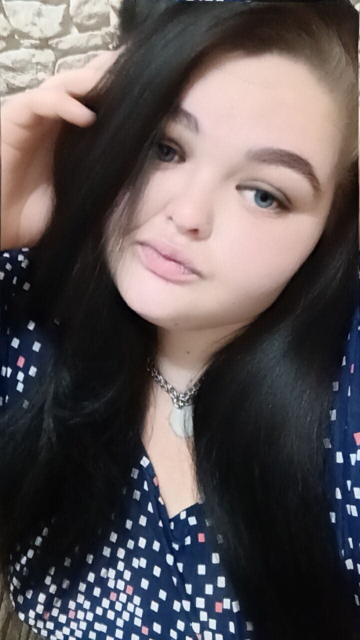  ,   Violetta, 24 ,   , 