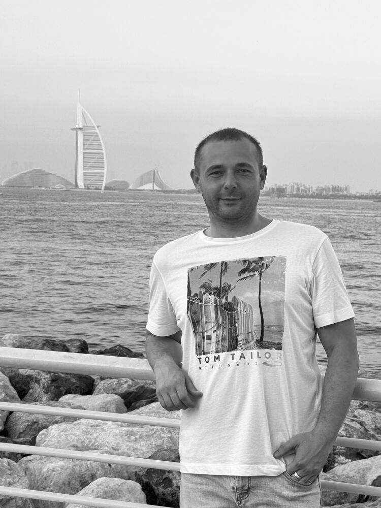  54019516  , 37 ,    -