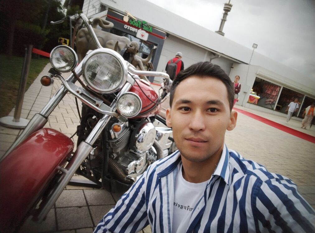  44767876  Meirzhan, 33 ,    