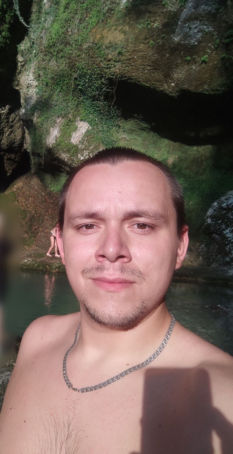  37738176  , 27 ,    