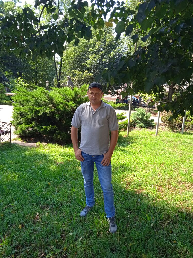  ,   Sergij, 42 ,   c 