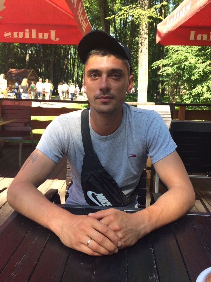  53370016  Seryoga, 36 ,    