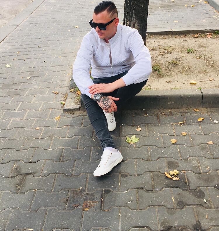  48132466  , 37 ,    
