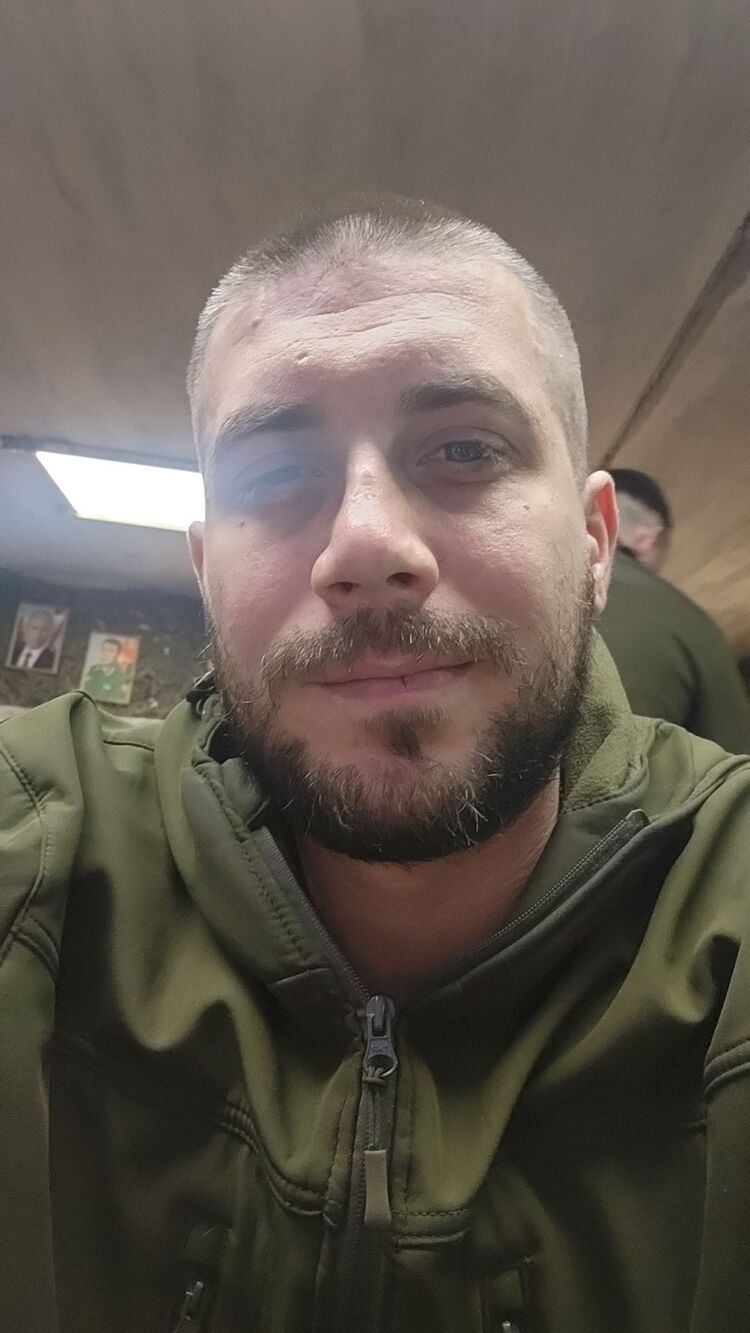  49758776  , 32 ,    