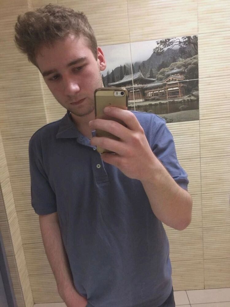  44735086  Ilya, 26 ,    