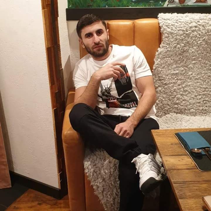  44494686  , 31 ,    