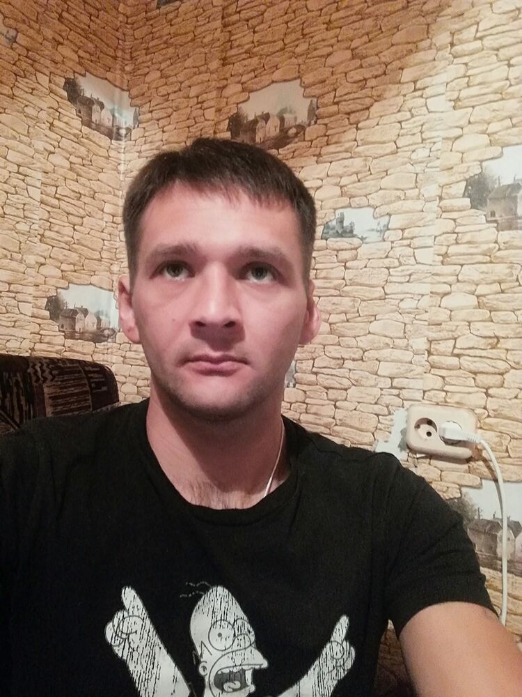  18752966  Alexander, 39 ,    