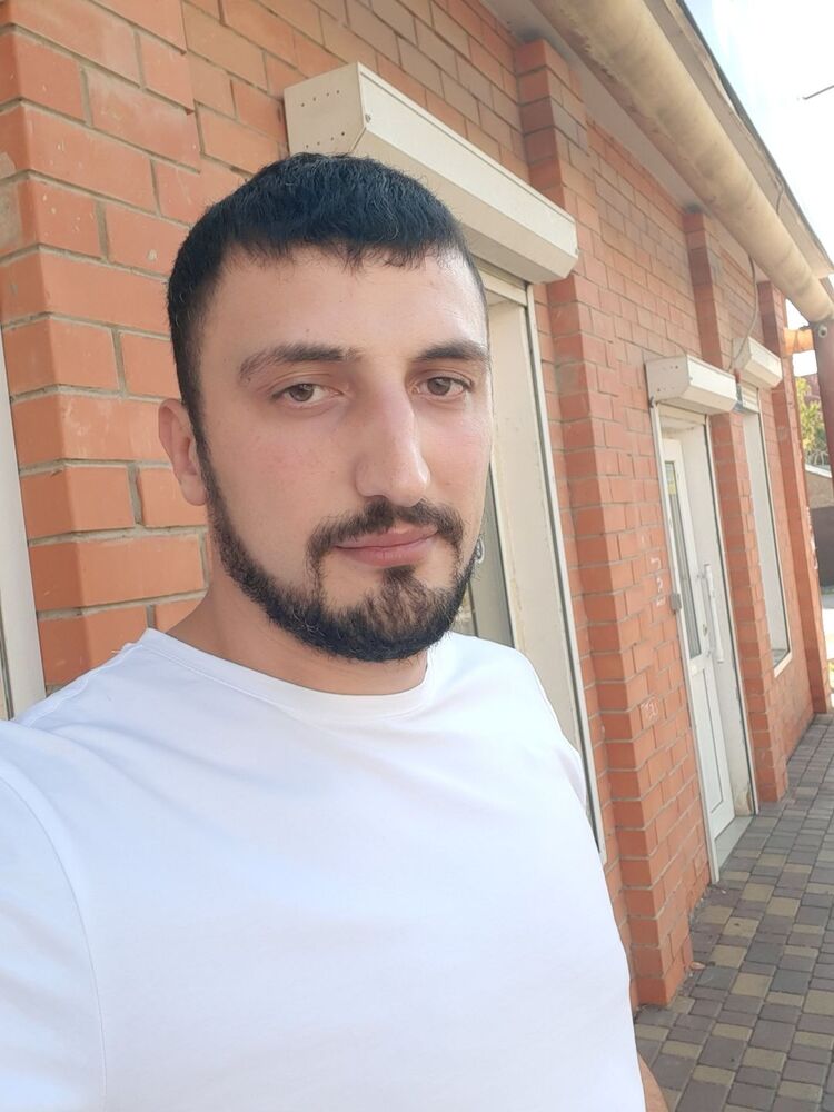  50738566  Frunz, 33 ,    