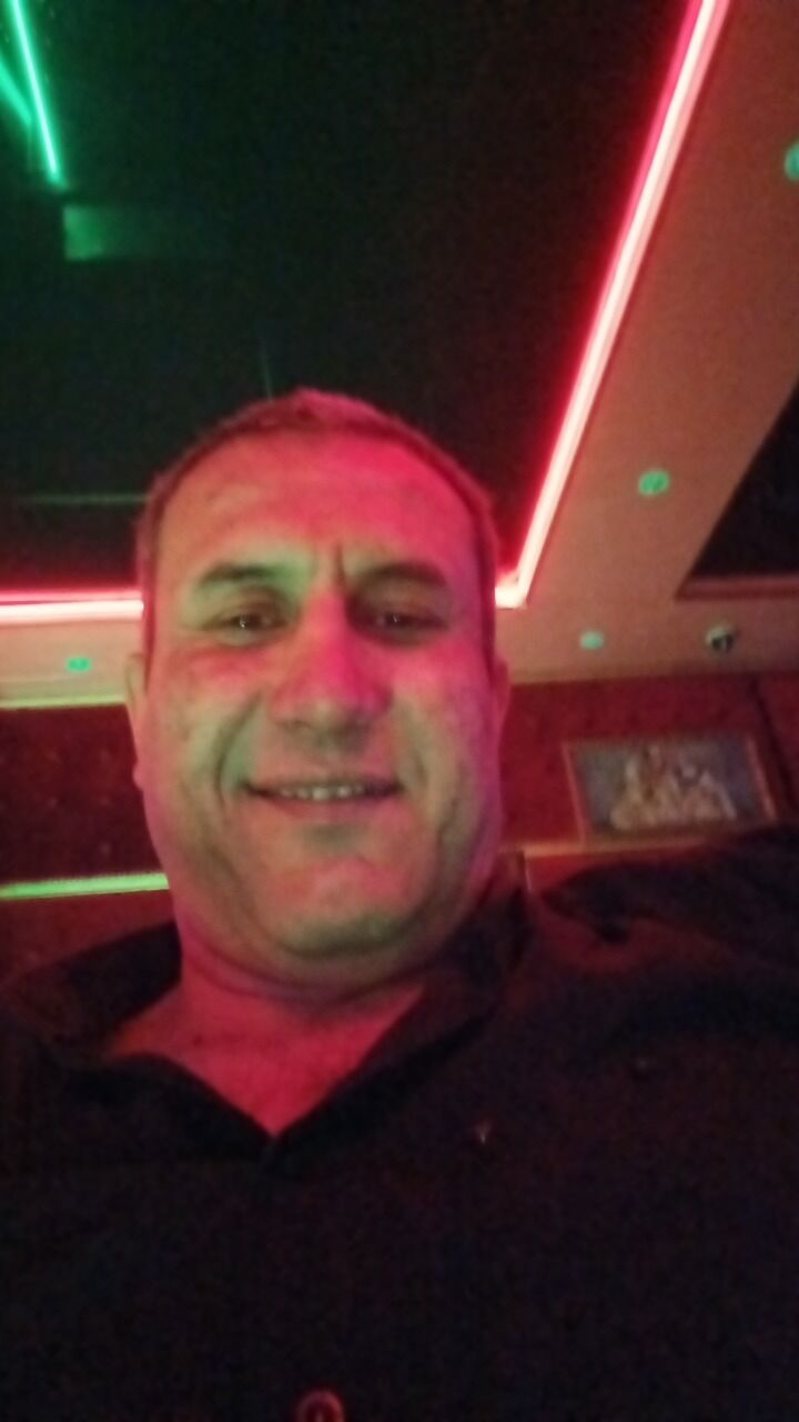 40352046  Aslam , 45 ,    