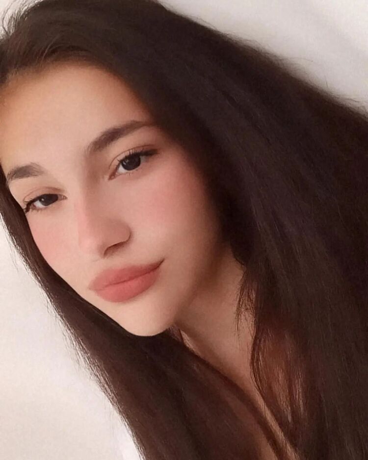 ���� 41020526 ������� Nergiz, 22 ����, ���� ���������� � ����