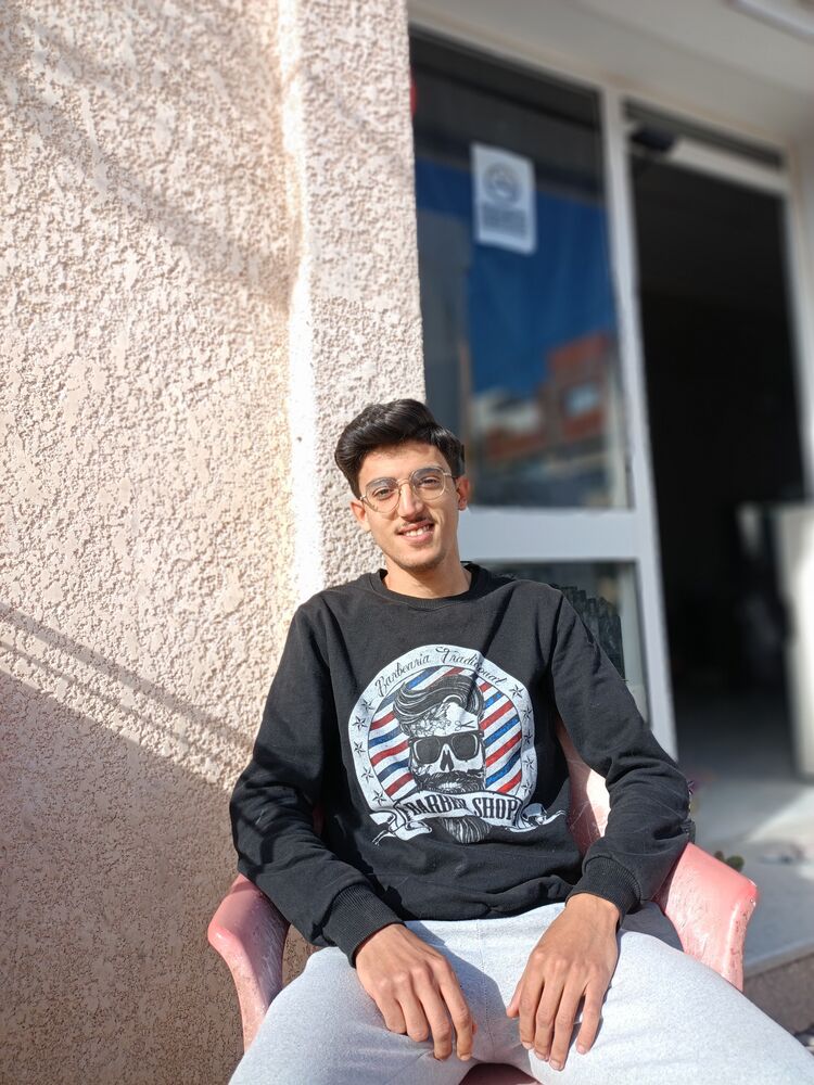  ,   Mootezfr, 21 ,   ,   