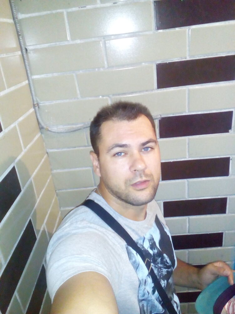  ,   Slavik, 39 ,   