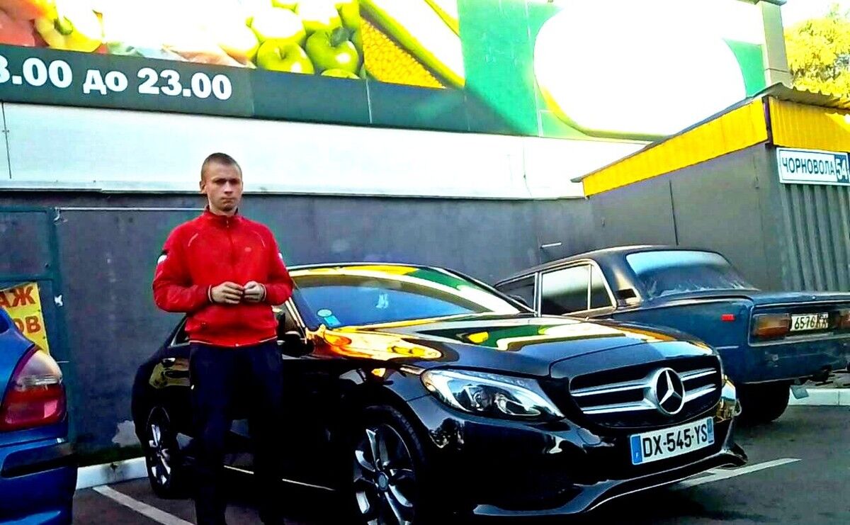  ,   Dimon, 32 ,     , c 
