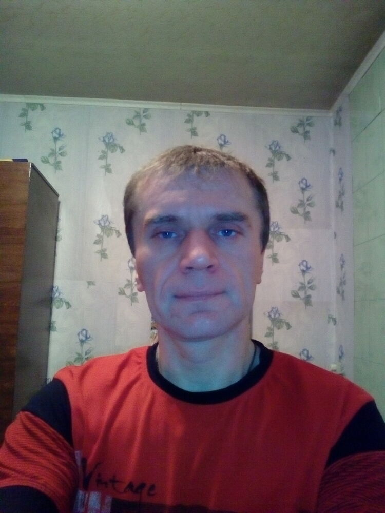  7047656  DON HUAN, 44 ,    