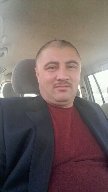  9877436  Malik, 54 ,    