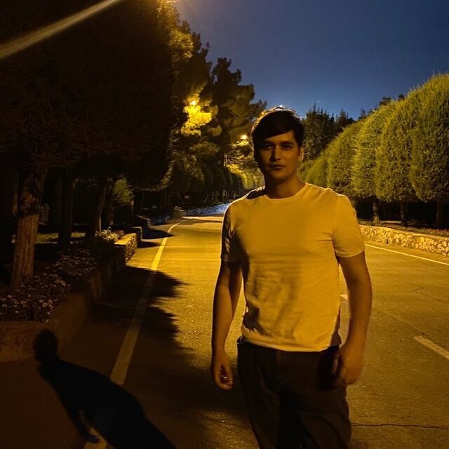  53910866  Amirjon, 22 ,    