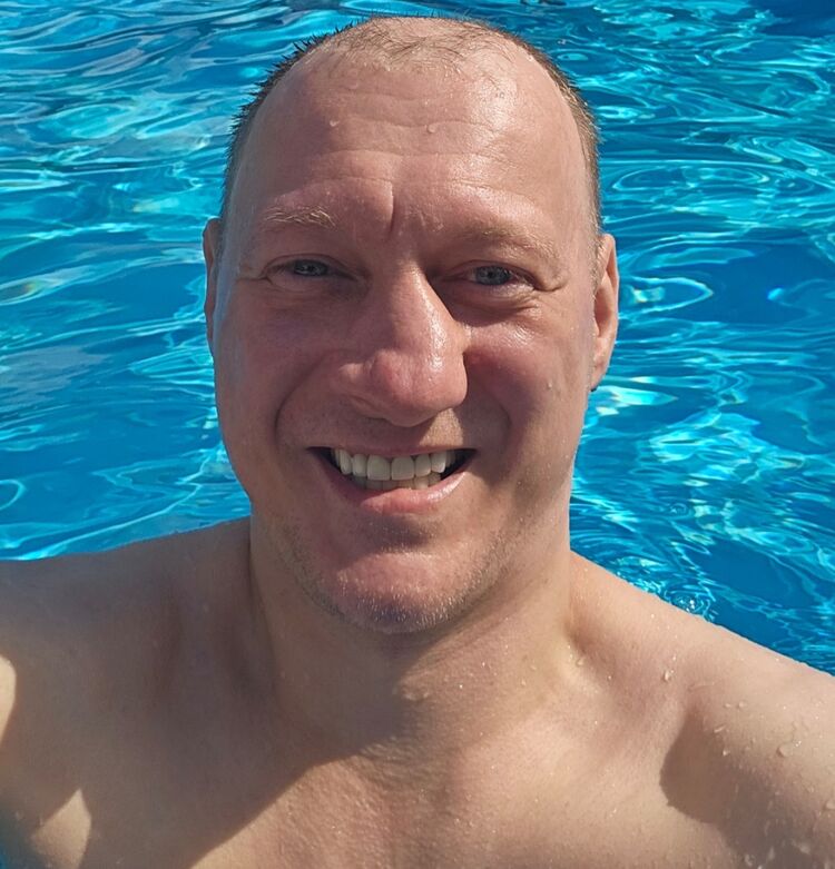  52305326  Evgenii, 41 ,    Palais-Bourbon