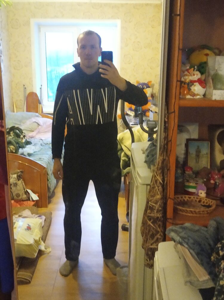  32362576  Vladimir, 30 ,    