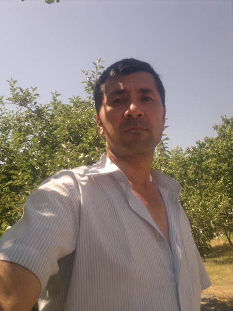  5715176  Bek, 49 ,    