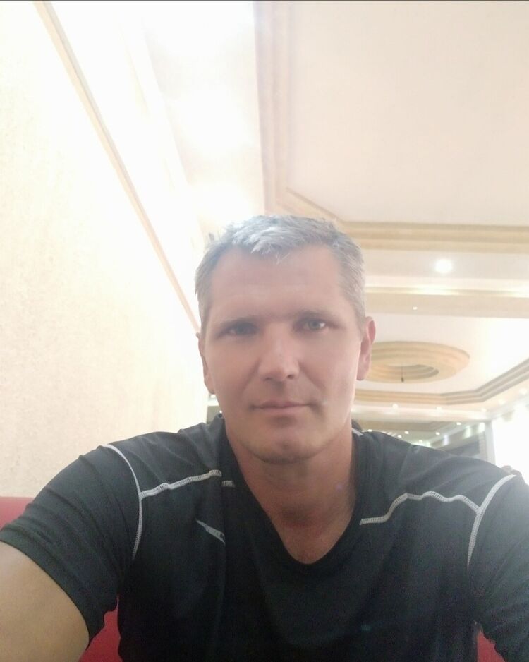  ,   Alex, 45 ,   ,   
