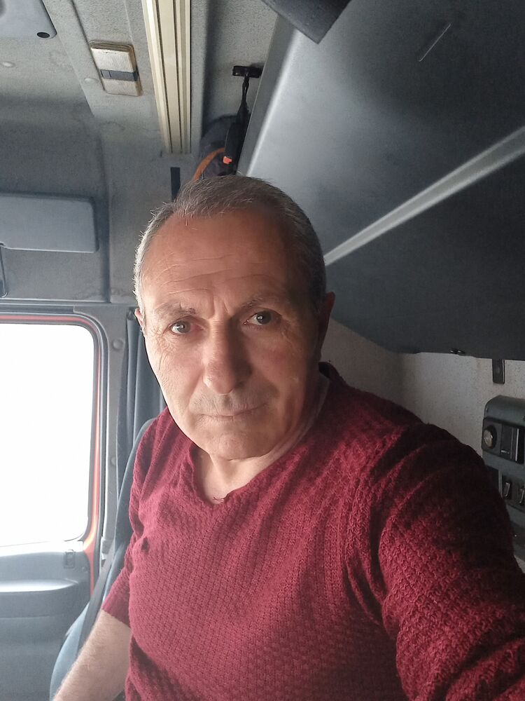  34571906  , 51 ,    