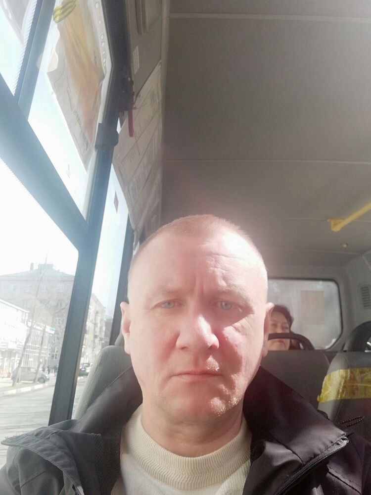  26133076  , 49 ,    