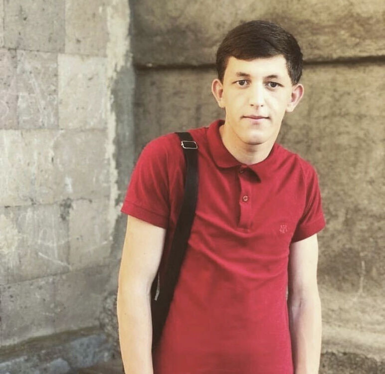  ,   Harut, 23 ,     , c 