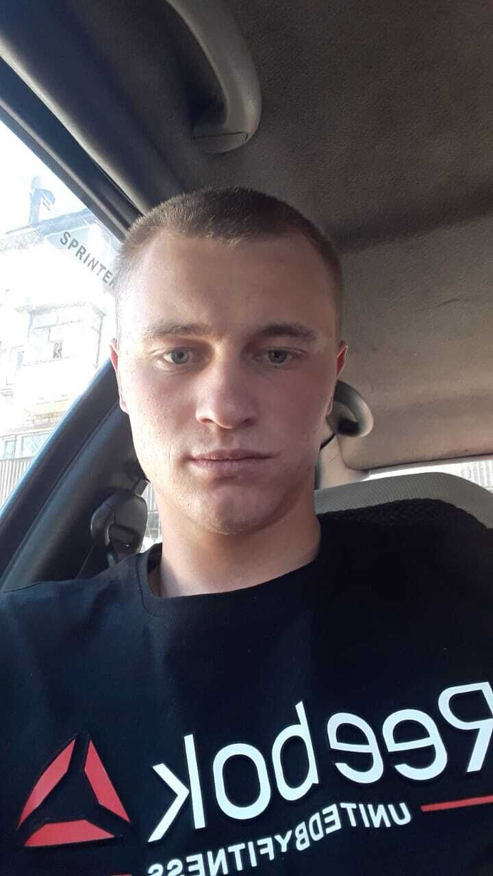  ,   Igor, 28 ,   ,   