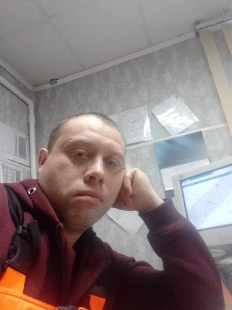  45438366  , 37 ,    