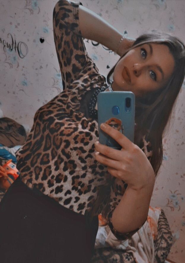  44672836  , 27 ,    