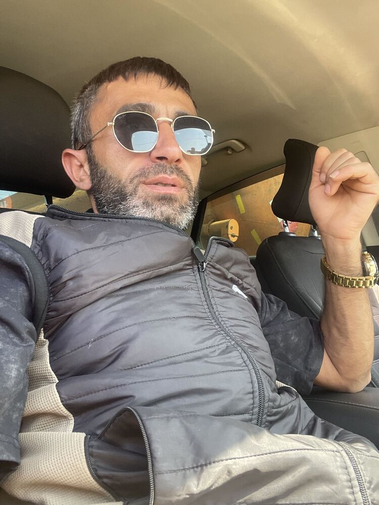 52568476  , 34 ,    