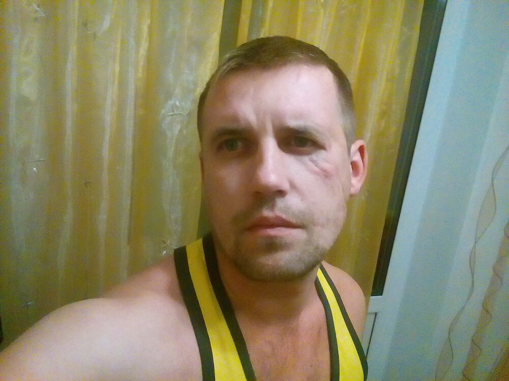  8451576  Sergei, 35 ,     