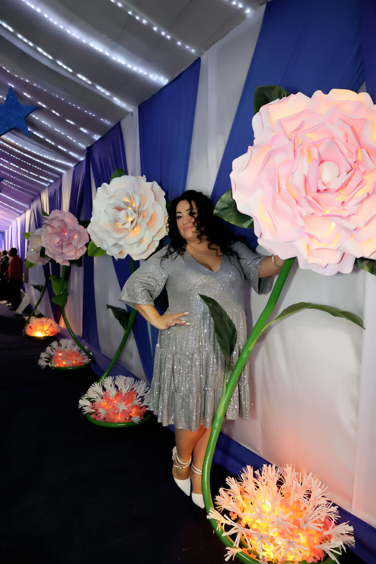  ,   Viki, 39 ,     , c 